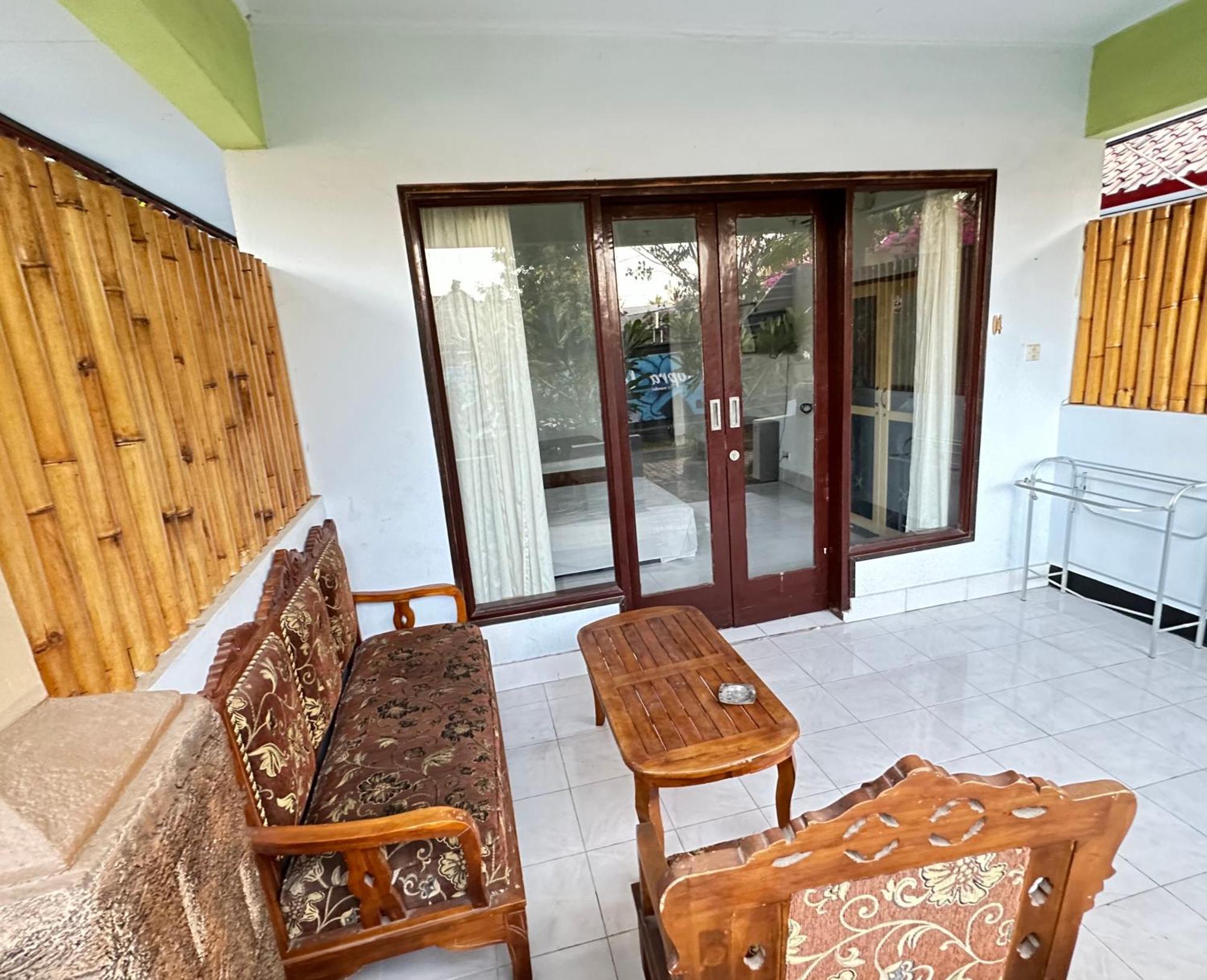 Creative Bungalow Beach Front Gili Trawangan Esterno foto